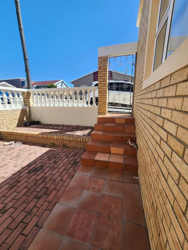5 Bedroom Property for Sale in Malabar Eastern Cape